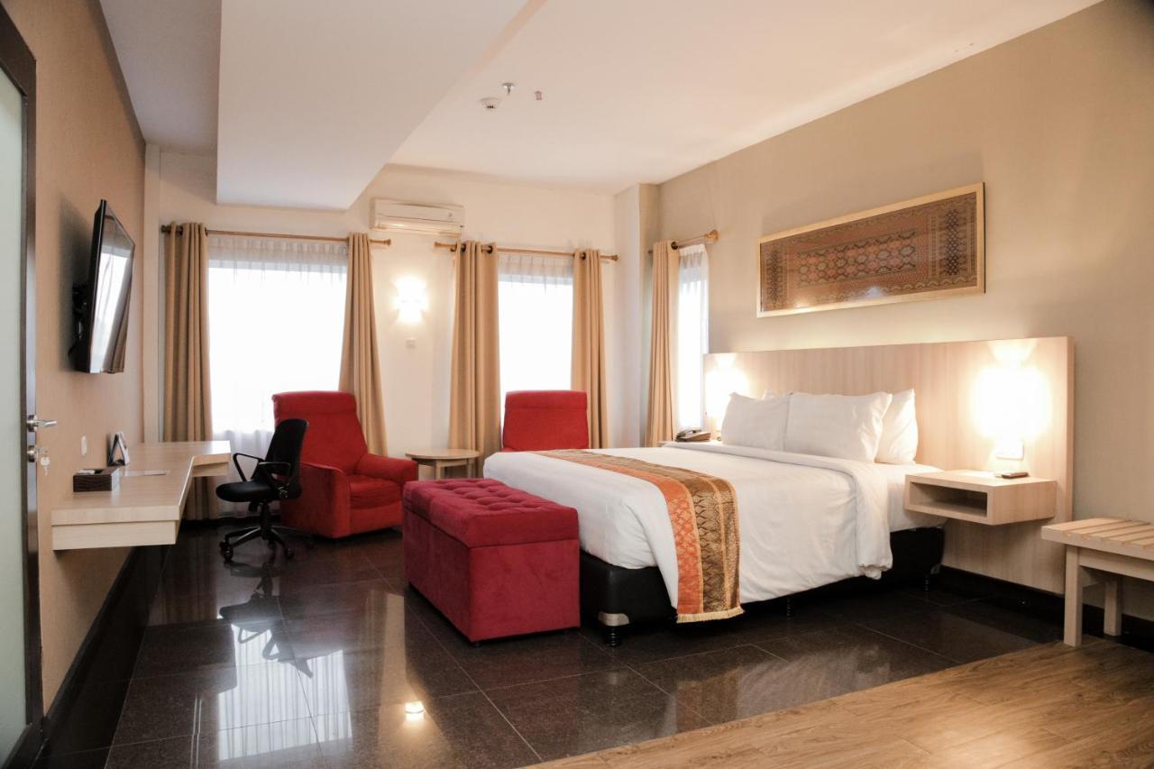 Grand Inna Medan Exterior photo