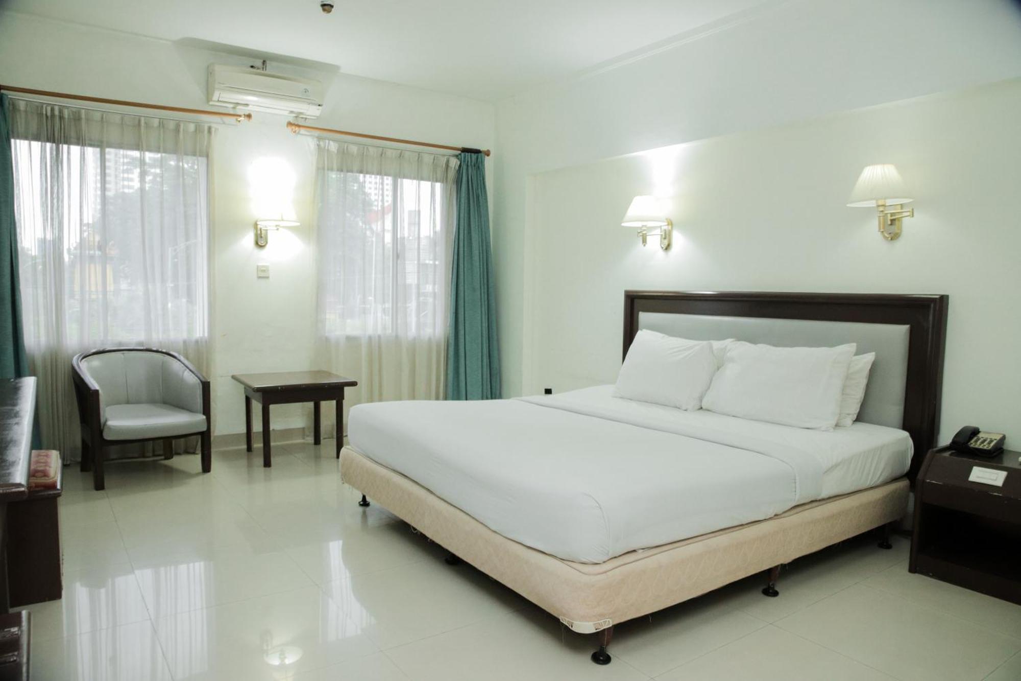 Grand Inna Medan Exterior photo